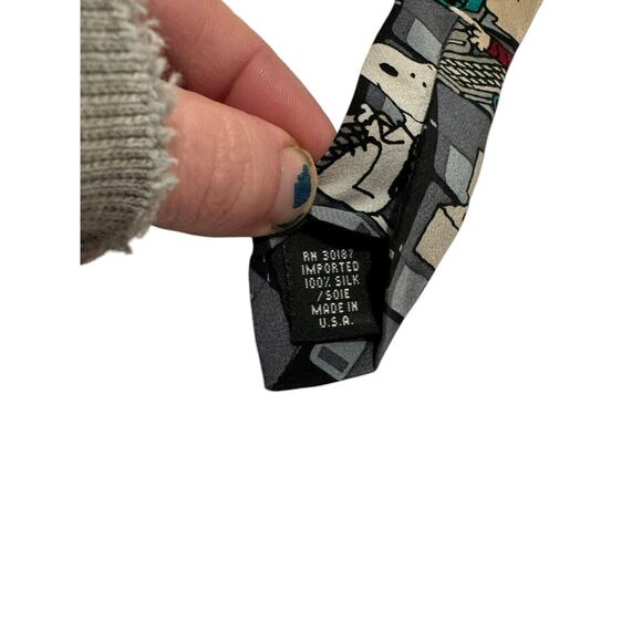 Peanuts Surfing The Net Internet Computers Snoopy Cartoon Necktie Vintage - Picture 6 of 7